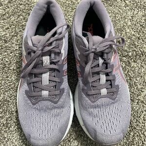 Women's Gray Athletic Shoes